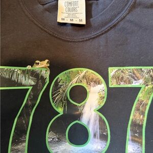 Medium  787 Mi Isla El Yunque Tshirt